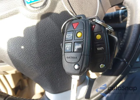 2013 Volvo Xc90 3.2/3.2 Platinum/3.2 Premier Plus from USA, damaged, VIN YV4952CZ4D1639042